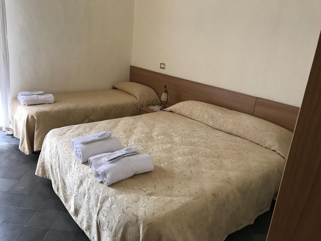 Il Campanile Hotel Vizzini Exterior photo