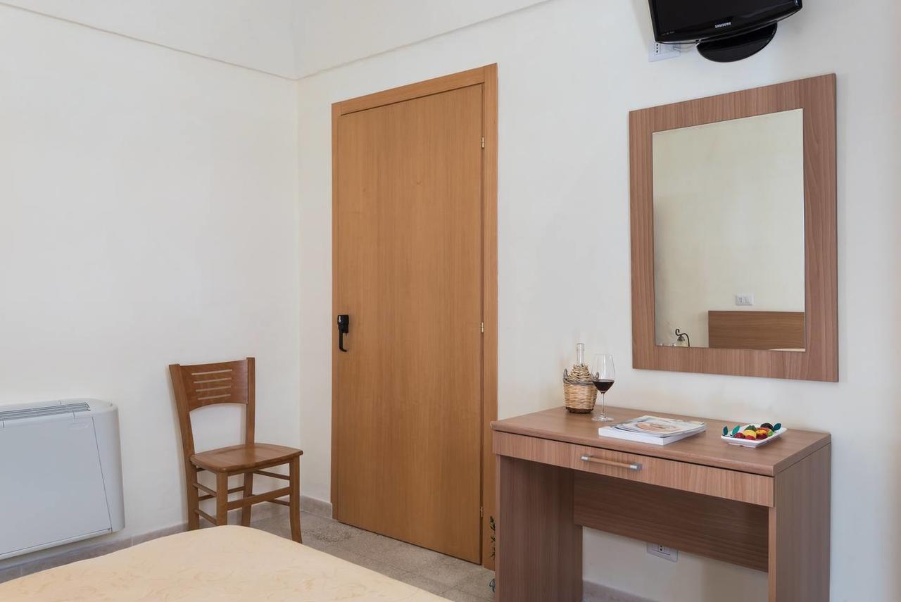 Il Campanile Hotel Vizzini Exterior photo